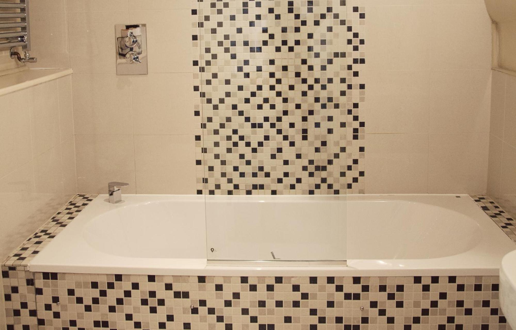 The White Hart Hotel Somerton  Bagian luar foto