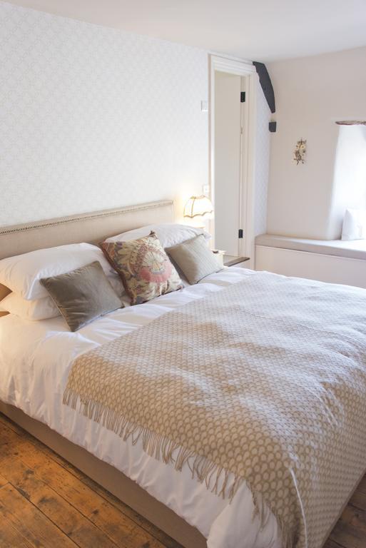 The White Hart Hotel Somerton  Ruang foto