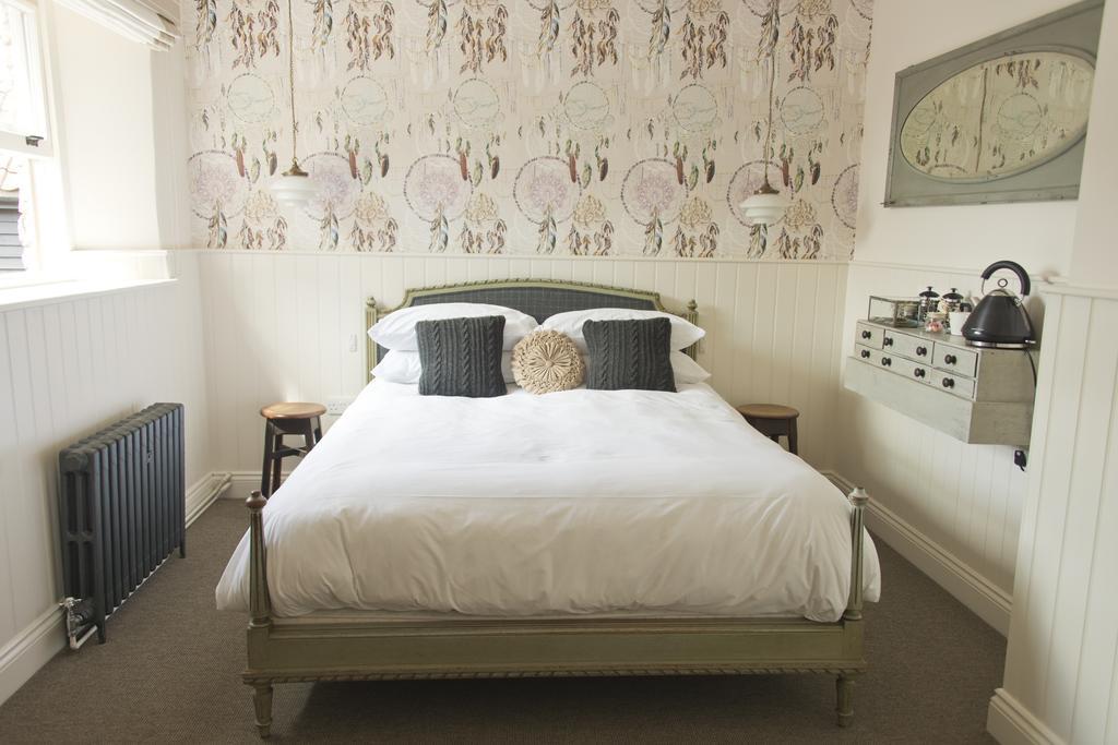 The White Hart Hotel Somerton  Ruang foto