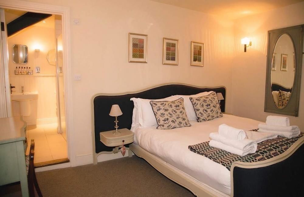 The White Hart Hotel Somerton  Bagian luar foto