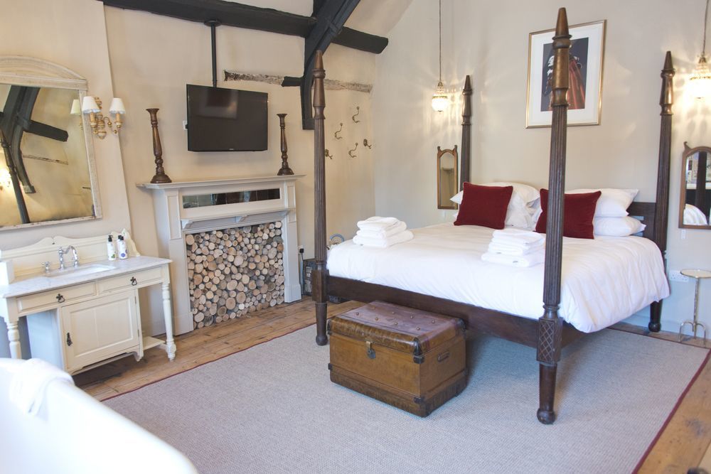 The White Hart Hotel Somerton  Bagian luar foto