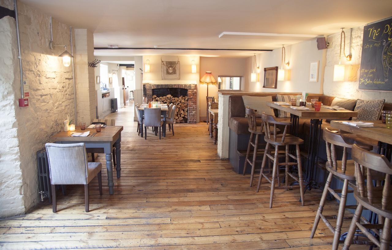 The White Hart Hotel Somerton  Bagian luar foto