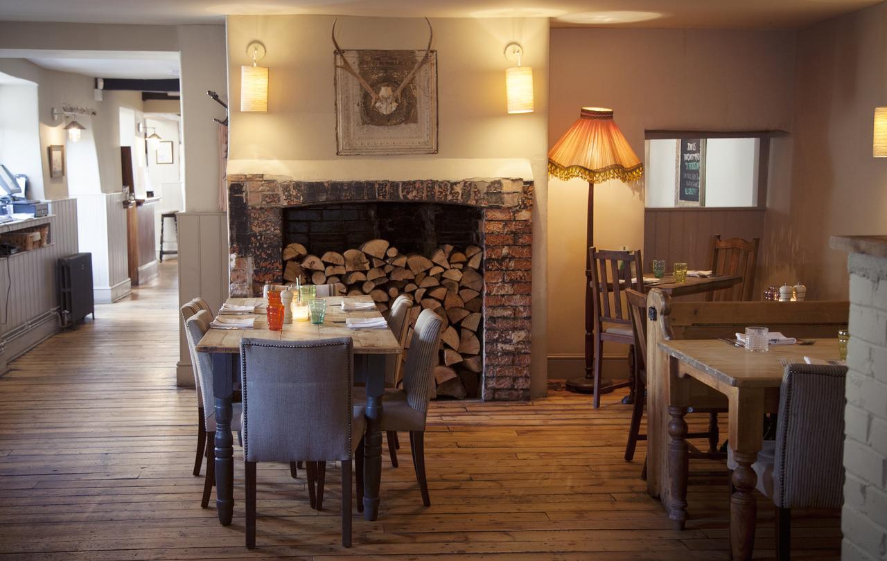 The White Hart Hotel Somerton  Bagian luar foto